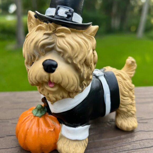 Pilgrim Dog with Pumpkin Resin Fall Autumn Decor Thanksgiving Home Decoration - Picture 4 of 4